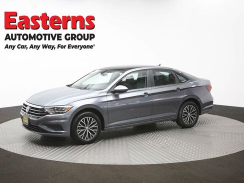Used 2020 Volkswagen Jetta SE w/ SE Cold Weather Package image 59