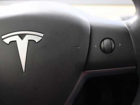 Used 2020 Tesla Model 3 Performance image 24