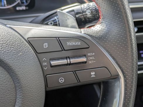 Used 2021 Hyundai Sonata SEL Plus w/ Tech Package image 18