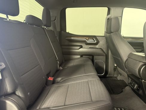 Used 2023 Chevrolet Silverado 1500 LT AWD/4WD image 11