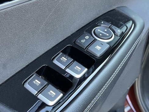 Used 2019 Kia Sorento SX image 29