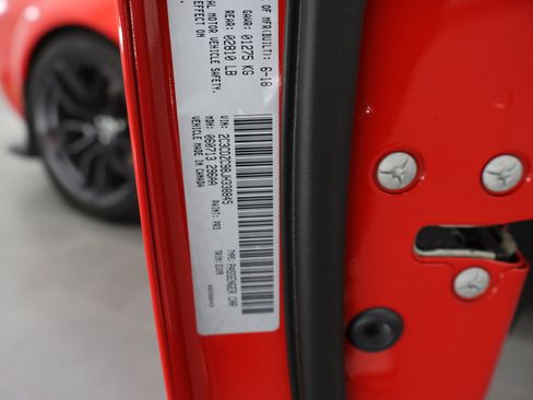 Used 2018 Dodge Challenger SRT Hellcat RWD image 71