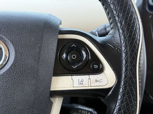 Used 2016 Toyota Prius Four w/ Advanced Technology Package FWD image 14