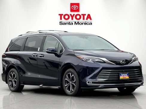 New 2026 Toyota Sienna Platinum AWD/4WD image 1