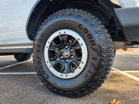 Used 2023 Ford Bronco Outer Banks w/ Sasquatch Package image 33