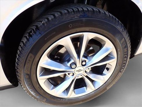 Used 2021 Dodge Challenger SXT w/ Driver Convenience Group AWD/4WD image 7