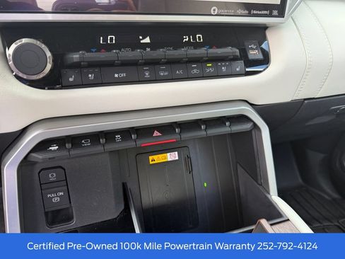 Used 2024 Toyota Tundra Capstone AWD/4WD image 19