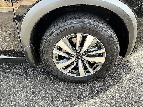 Certified 2025 Nissan Pathfinder SL AWD/4WD image 10
