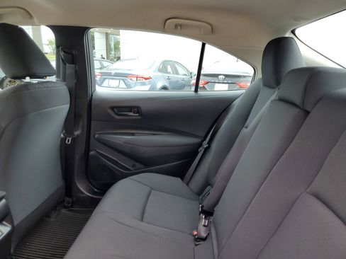 Used 2025 Toyota Corolla LE FWD image 10