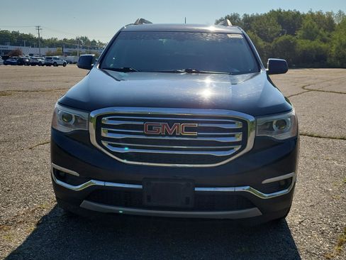 Used 2019 GMC Acadia SLE AWD/4WD image 2