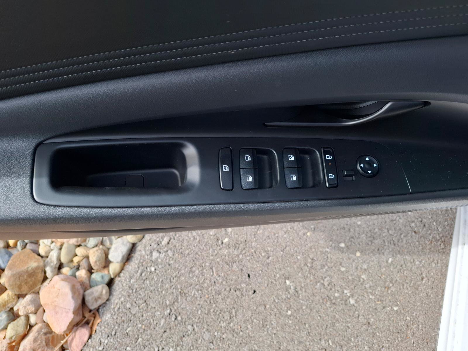 New 2026 Hyundai Elantra Sport FWD image 19