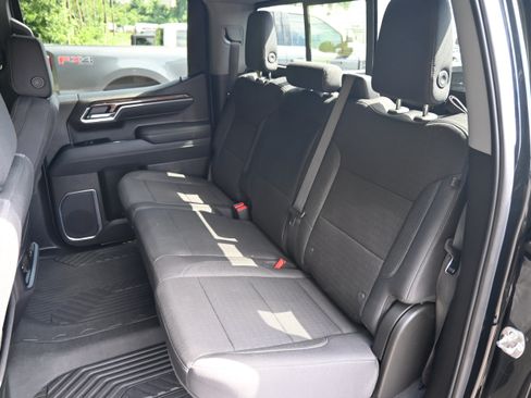 Used 2026 Chevrolet Silverado 1500 LT Trail Boss w/ Convenience Package II AWD/4WD image 32