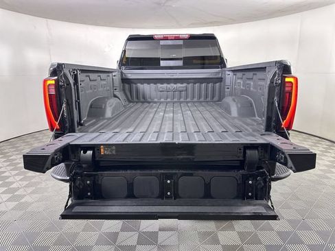 Used 2025 GMC Sierra 2500 Denali w/ Denali Reserve Package AWD/4WD image 27