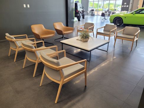 Used 2025 Jeep Grand Cherokee Altitude w/ Trailer Tow Package image 9