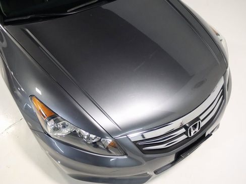Used 2011 Honda Accord EX image 16