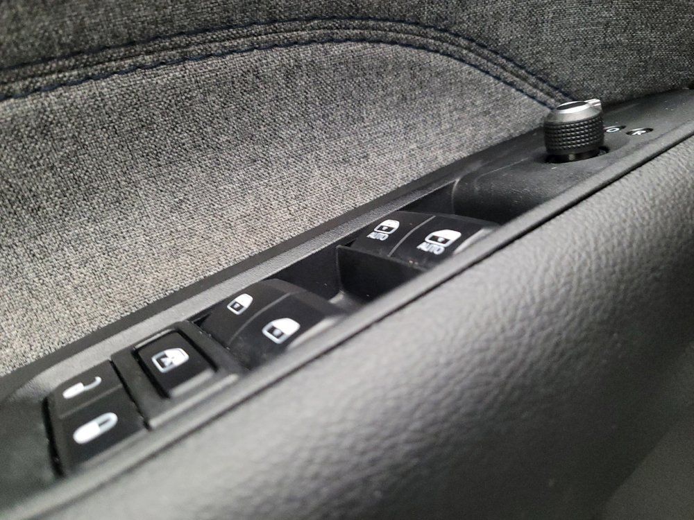 Used 2023 Jeep Compass Sport AWD/4WD image 27