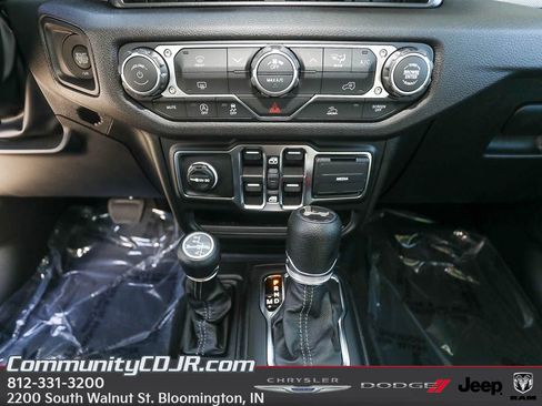 New 2026 Jeep Wrangler Unlimited Sport AWD/4WD image 17