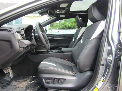 Used 2026 Toyota Camry SE w/ Multimedia Upgrade Package image 11