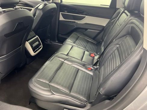 Certified 2024 Lincoln Nautilus Reserve AWD/4WD image 11