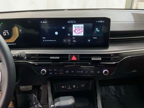Used 2025 Kia K5 GT-Line w/ GT-Line Premium Package FWD image 17