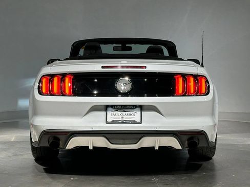 Used 2015 Ford Mustang Premium w/ Equipment Group 201A RWD image 32