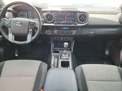 Used 2021 Toyota Tacoma TRD Off-Road w/ Technology Package AWD/4WD image 24