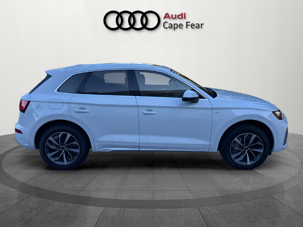 Used 2023 Audi Q5 2.0T Premium Plus w/ Premium Plus Package AWD/4WD image 6