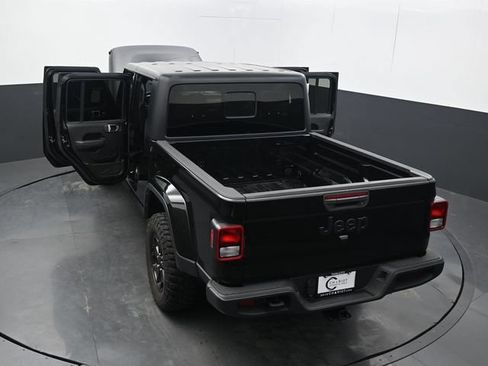 Used 2023 Jeep Gladiator Sport AWD/4WD image 69