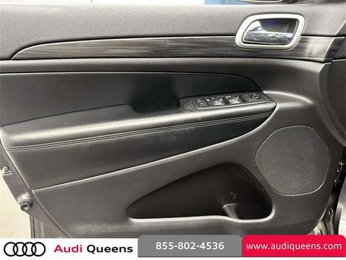 Used 2019 Jeep Grand Cherokee Altitude image 17