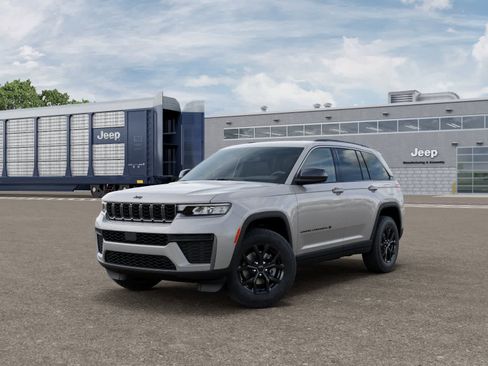 New 2026 Jeep Grand Cherokee Altitude image 1