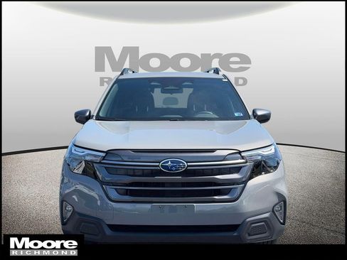 Used 2026 Subaru Forester Premium AWD/4WD image 8
