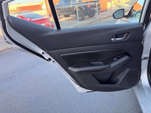 Used 2021 Nissan Altima 2.5 SV FWD image 19