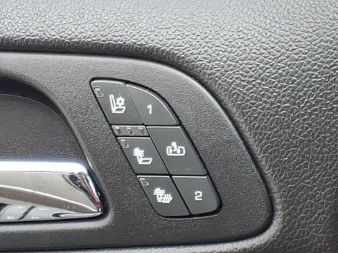 Used 2013 GMC Yukon Denali AWD/4WD image 10