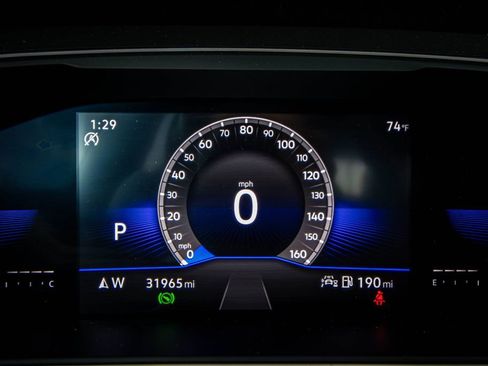 Certified 2023 Volkswagen Tiguan SE R-Line FWD image 38