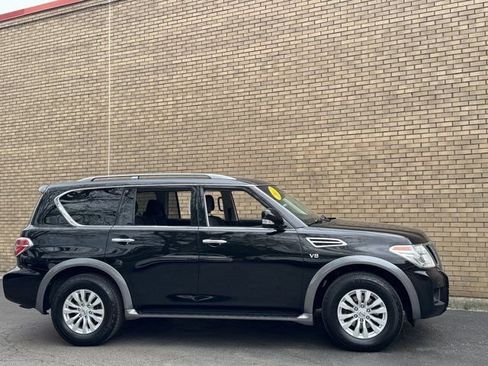 Used 2017 Nissan Armada SV w/ Driver Package AWD/4WD image 4