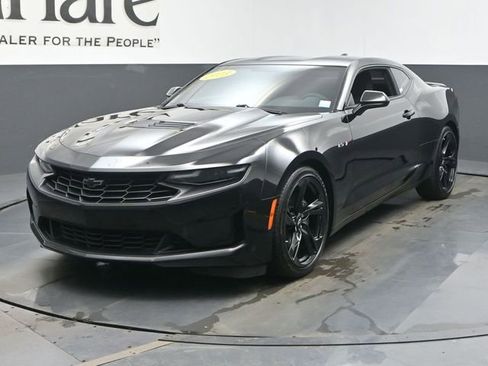 Used 2023 Chevrolet Camaro LT w/ Technology Package RWD image 7