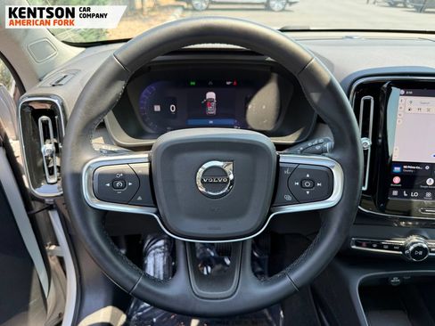 Used 2025 Volvo XC40 B5 Plus AWD/4WD image 14