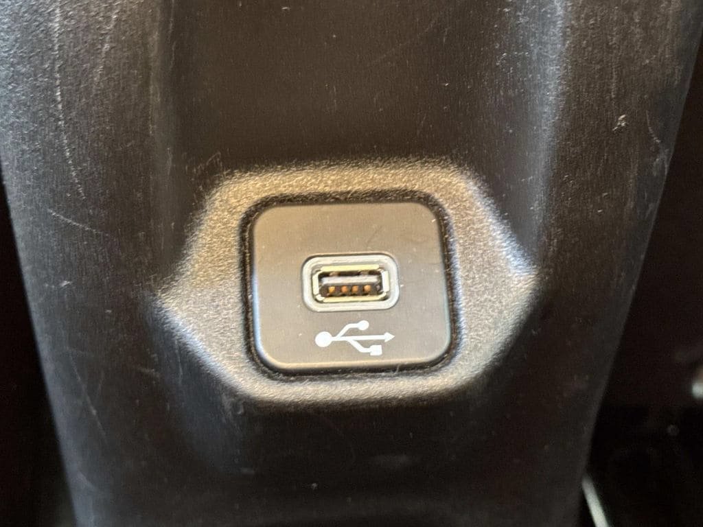 Used 2023 Jeep Renegade Trailhawk AWD/4WD image 17