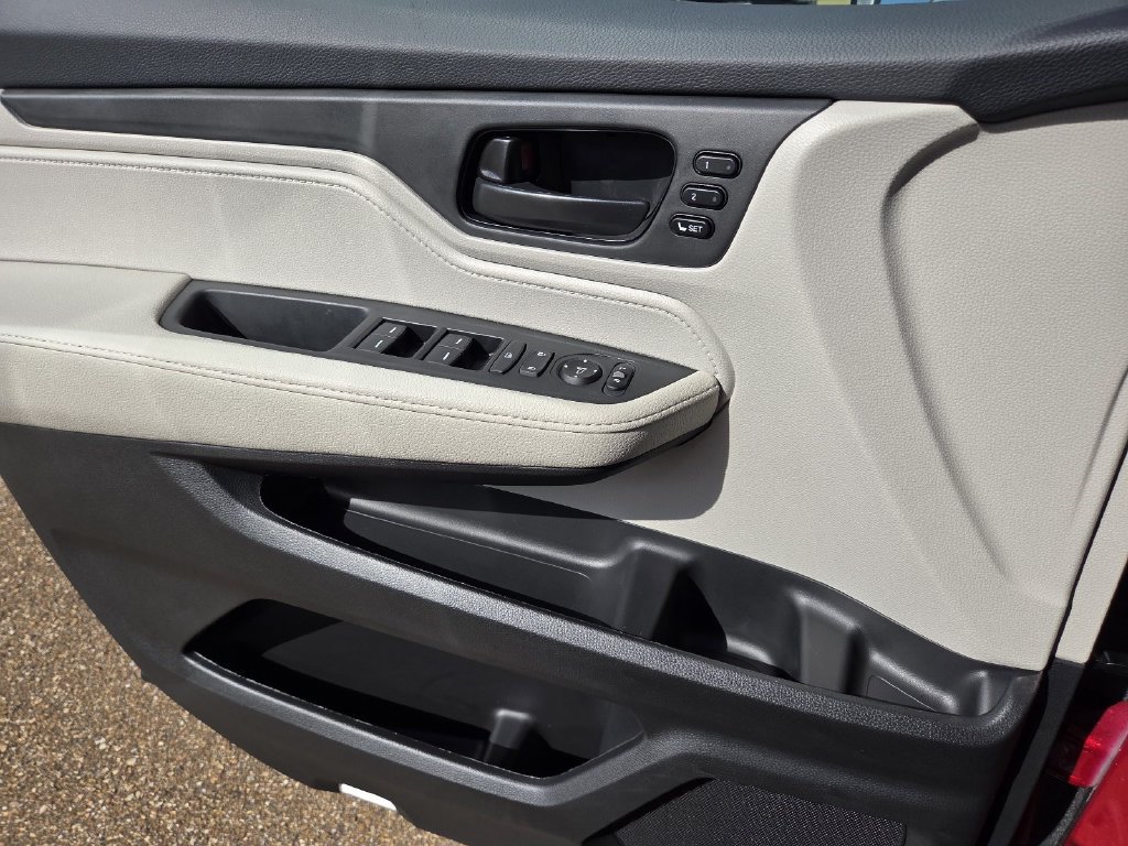 New 2027 Honda Odyssey EX-L image 16