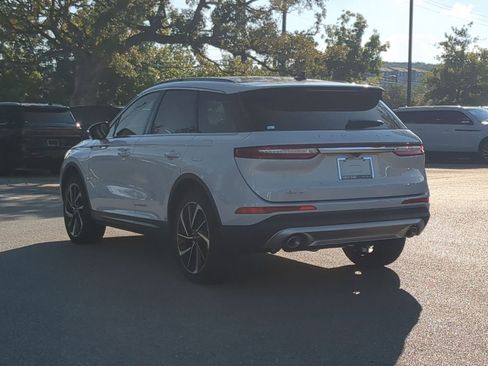 New 2026 Lincoln Corsair Reserve FWD image 5