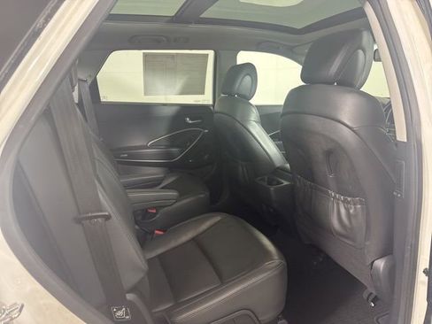 Used 2018 Hyundai Santa Fe Limited image 5