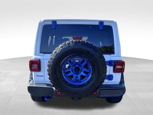 Used 2023 Jeep Wrangler Unlimited Rubicon 4xe w/ Cold Weather Group AWD/4WD image 6