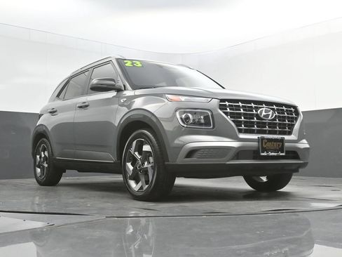 Used 2023 Hyundai Venue Limited FWD image 36
