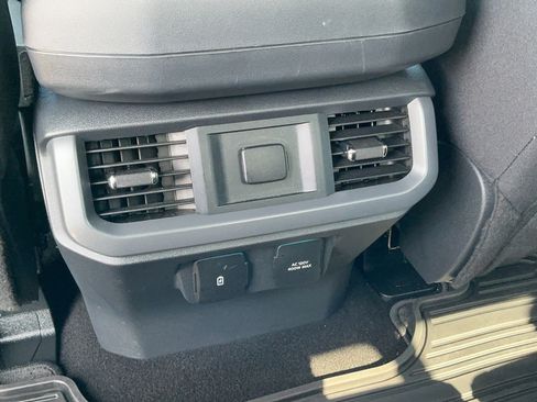 Used 2025 Ford F150 XLT w/ Equipment Group 302A MID RWD image 9