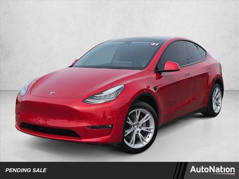 Used 2021 Tesla Model Y Long Range AWD/4WD image 1