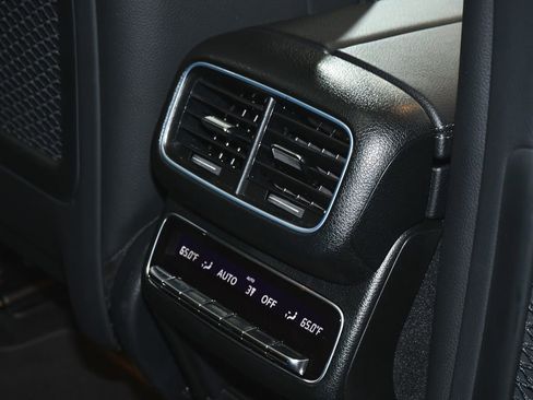 Used 2025 Mercedes-Benz GLS 450 4MATIC image 55