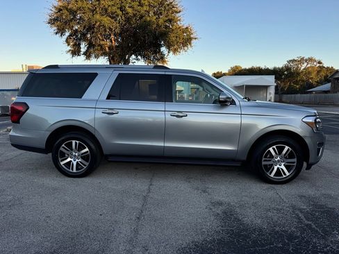 Used 2024 Ford Expedition Max Limited image 10
