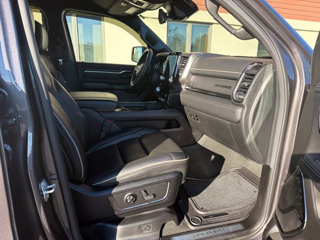 Used 2024 RAM 1500 Limited AWD/4WD image 16