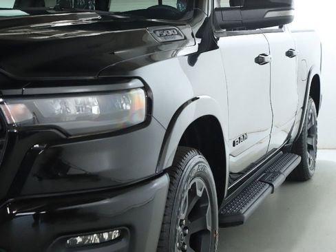 Used 2025 RAM 1500 Big Horn AWD/4WD image 4