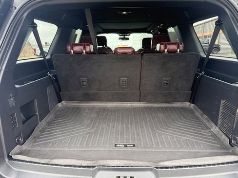 Used 2023 Ford Expedition Max Limited image 9